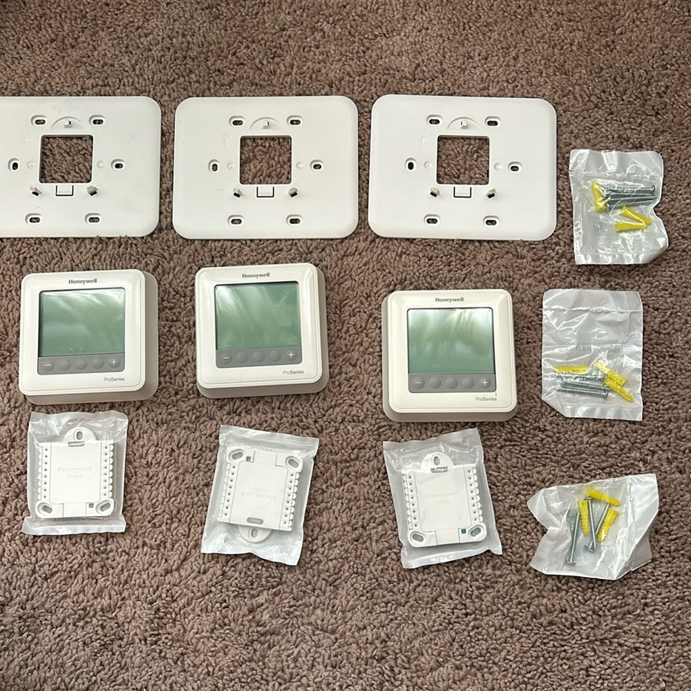 3 Honeywell Pro Series thermostats.